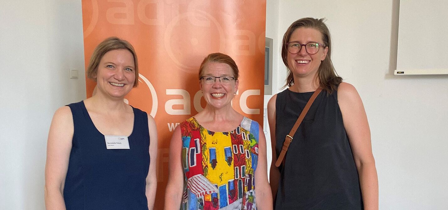 Bernadette Felsch, stellv. Vorsitzende ADC Bayern, Jill Warren, ECF, Eva Mahling, Vorsitzende ADFC Bayern, Bernadette Felsch, stellv. Vorsitzende ADC Bayern, Jill Warren, ECF, Eva Mahling, Vorsitzende ADFC Bayern,