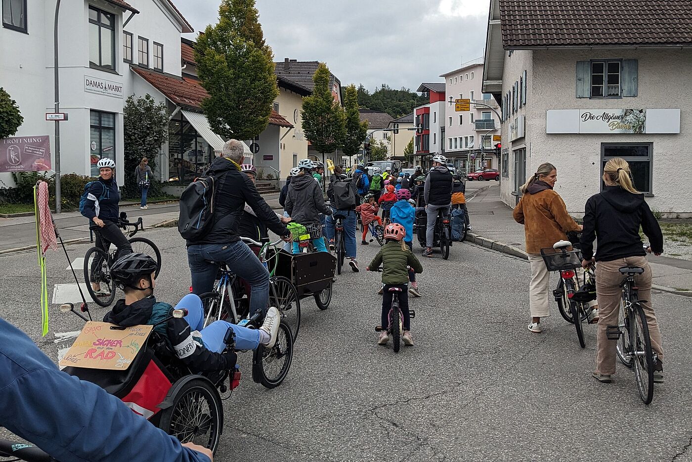 Radler auf der Straße